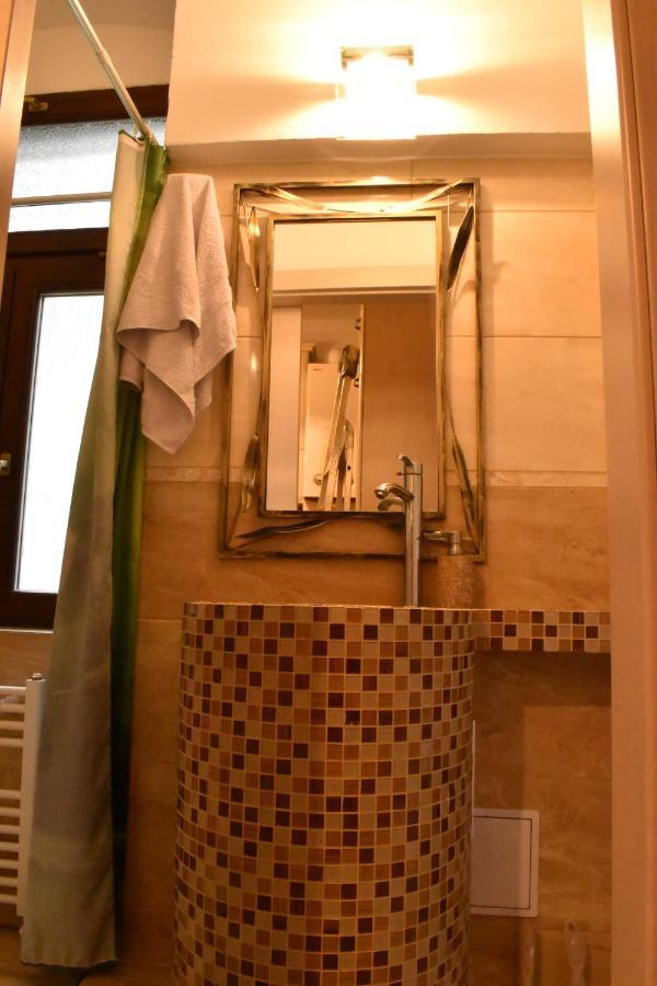 Old Town 1bdr, A/c